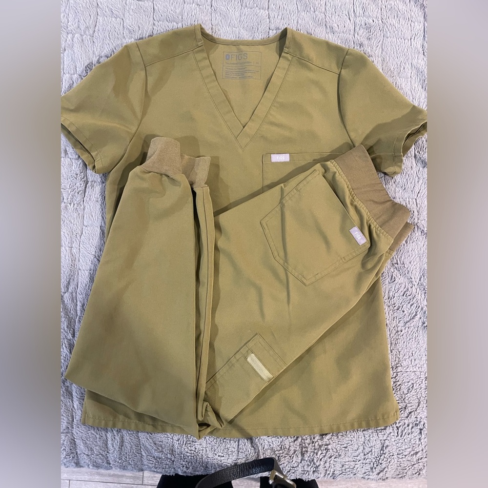 Figs Jogger TWO PIECE Set - Size [XS] - $60 (Original Price $86)